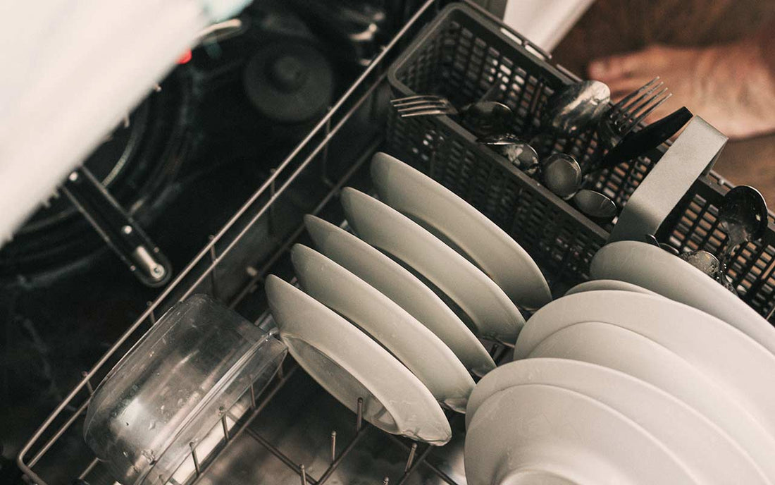 Dishwasher containing a Dishwashing Tablet Not Dissolving