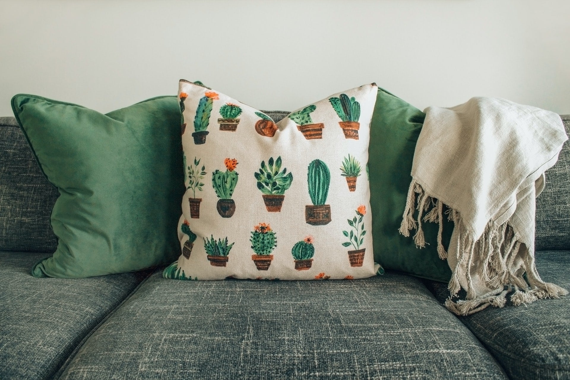 How to quickly wash couch pillows (easily!)