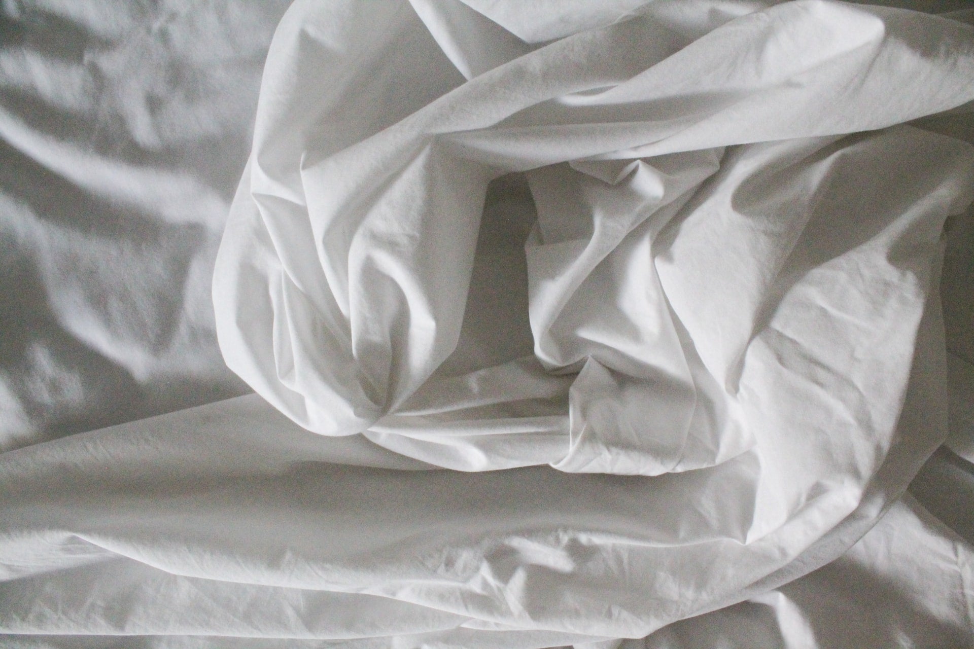 How to Get the Cleanest and Best White Bedsheets of Your Life!